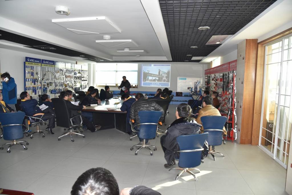 尊龙凯时工具集团开展多项业务培训