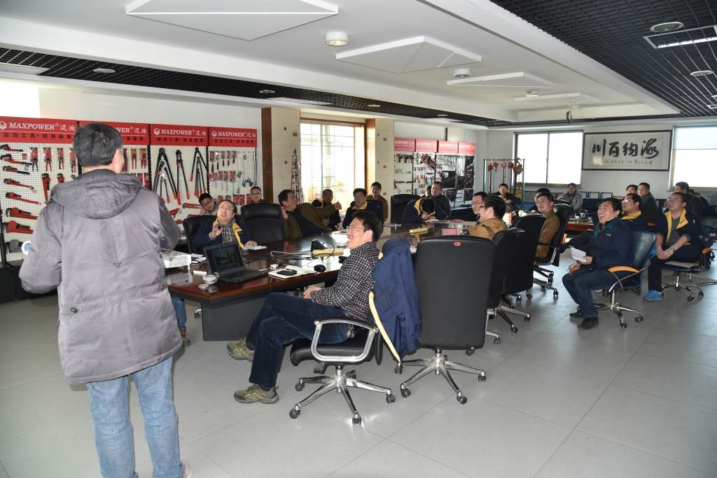 尊龙凯时工具集团开展多项业务培训(图2)