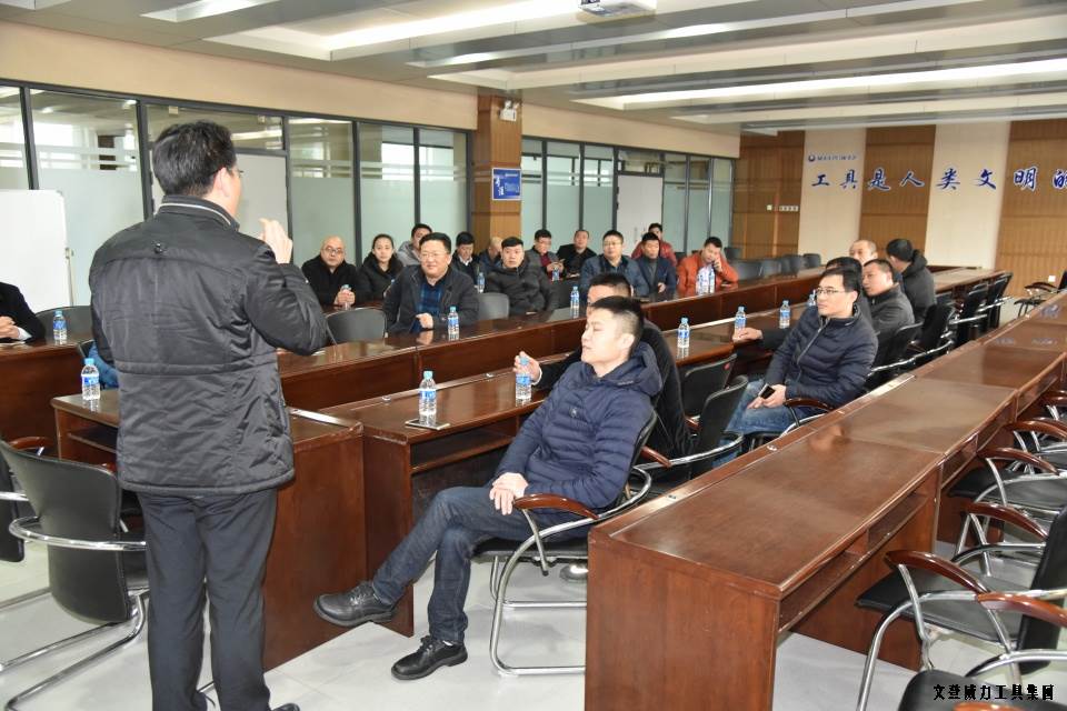 济南汽配协会一行莅临尊龙凯时集团参观(图2)